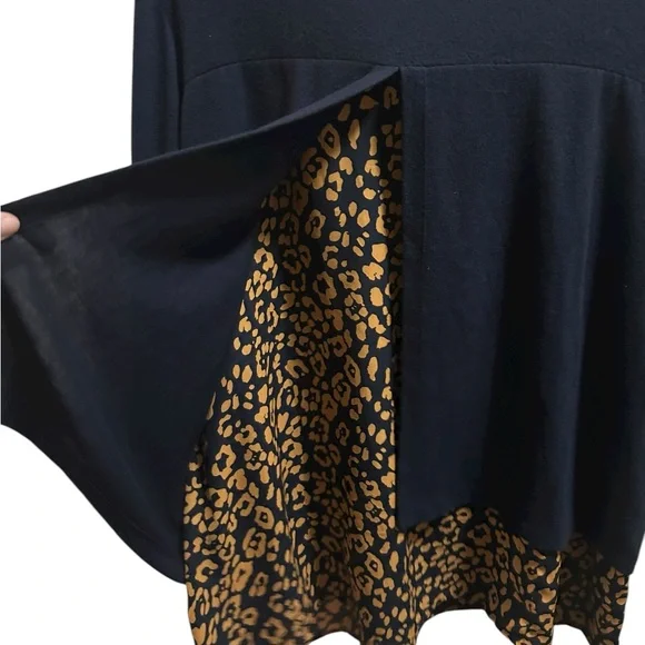 Dressbarn Knit Leopard Accent Blouse size 2X - Picture 6 of 7